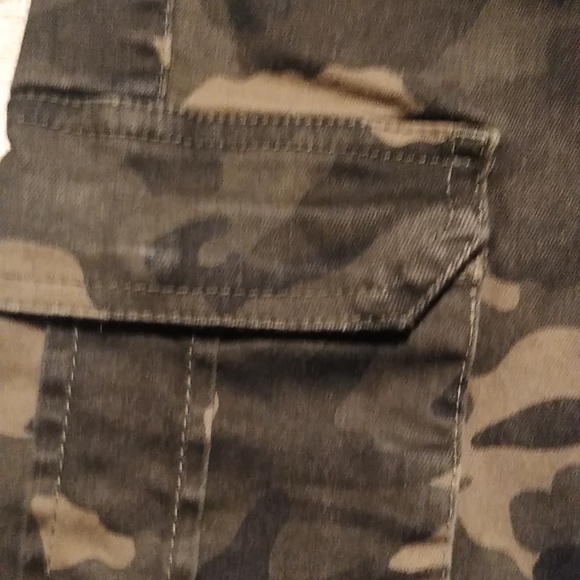 American Bazi camo ahorts - Picture 4 of 4